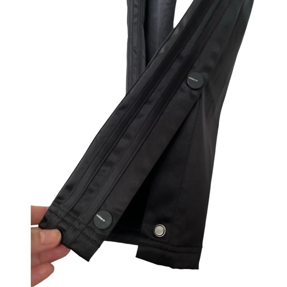 Adidas retro originals adicolor button down Black/Legend Ink size L EUC C-3 - Picture 7 of 7